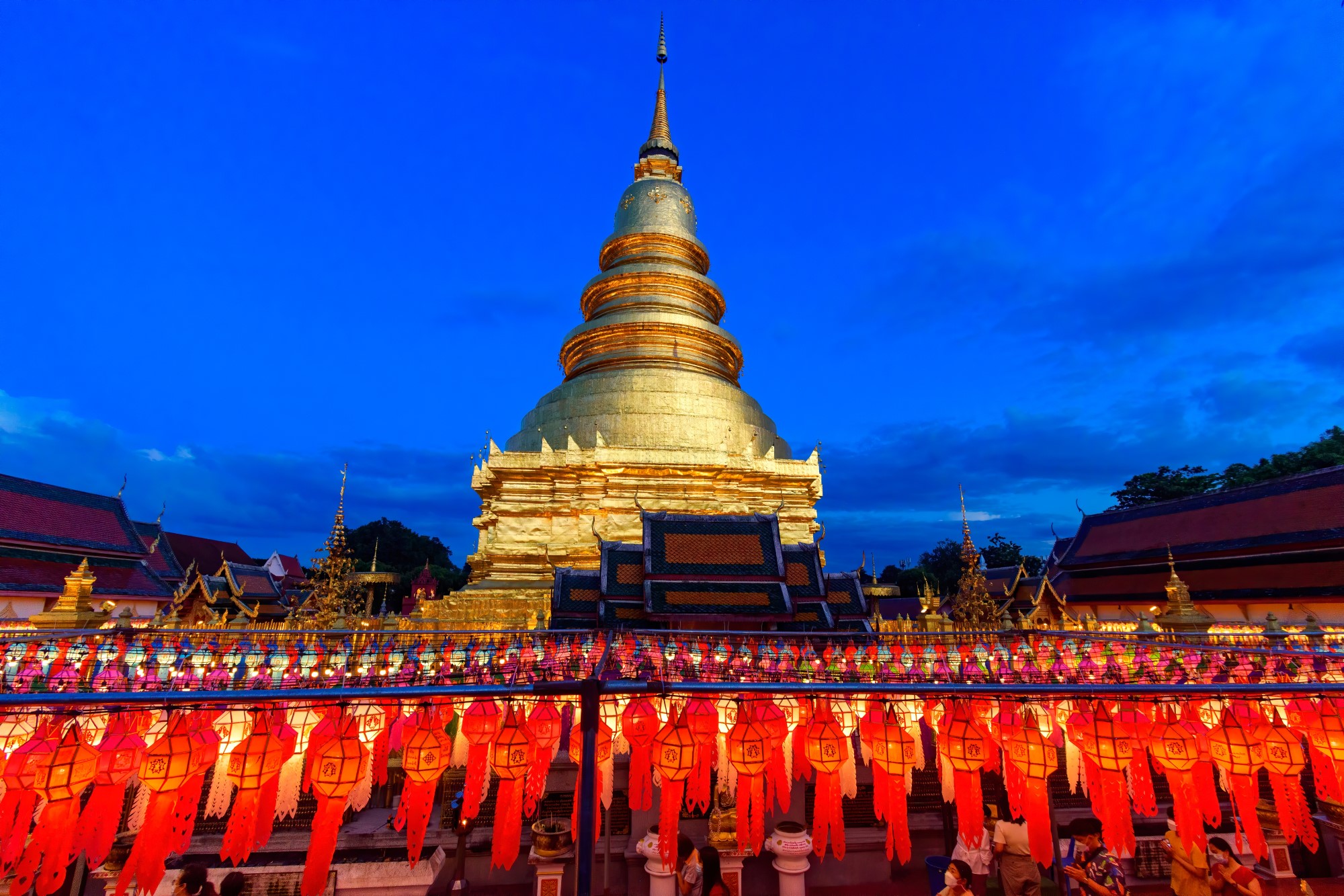 เทศกาลโคมแสนดวง เมืองลำพูน